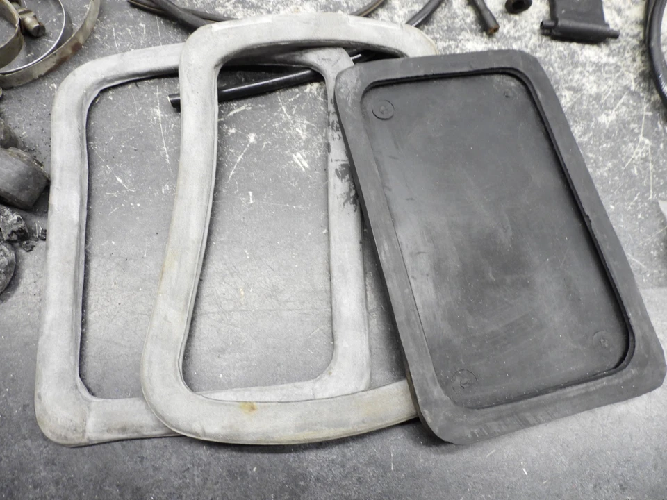 BMW R50/2 R60/2 R75/5 1960-70 lote de piezas diversas 2933 Foto 2 de 4