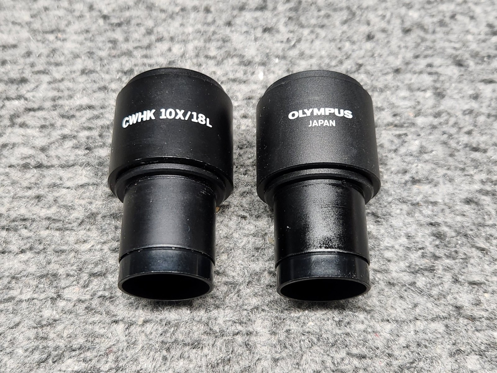 Olympus CWHK 10X/18L Microscope Eye-Piece Pair/Set of 2 for CH-2 Microscope