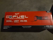 Milwaukee 2526-20 12V Oscillating Multi-Tool
