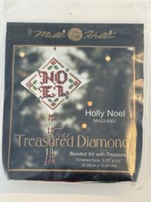 Mill Hill Tiny Treasured Diamond Stitch Bead Ornament Kit HOLLY NOEL MH22-8302