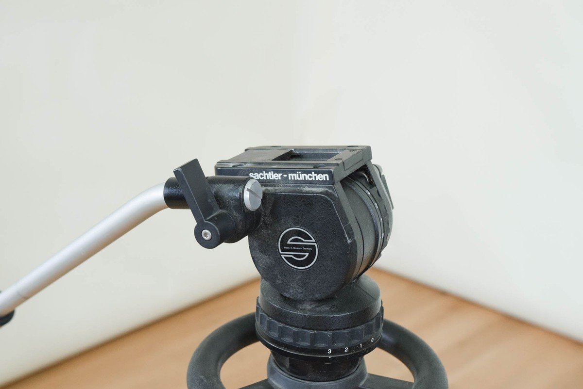 Sachtler-München Video 14 Fluid Head with Tripod CG00NT2 | eBay Sachtler-München Video 14 Fluid Head with Tripod CG00NT2 | eBay