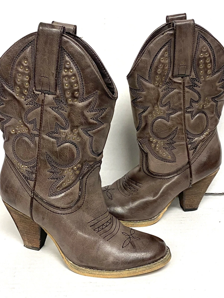Very volatile western shop boots