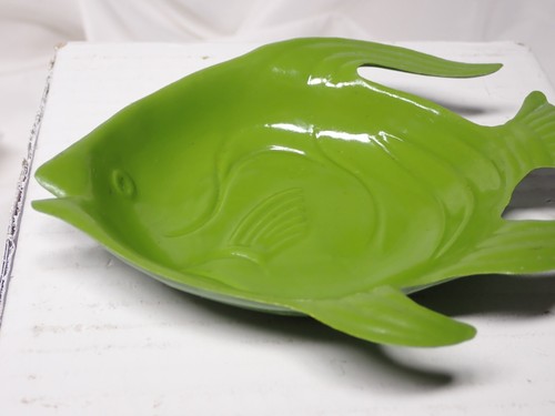 Retro Mid Century Green Plastic Delagar USA Fish Dish Trinkets Change Soapdish - Picture 2 of 4