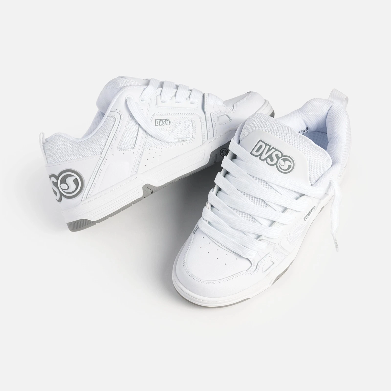 DVS Comanche White Grey Leather Skateboarding Trainers Sneakers FREE EARBUDS