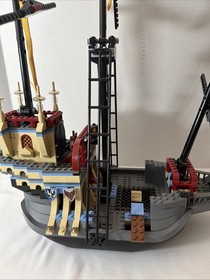 LEGO Harry Potter Set #4768 - The Durmstrang Ship - 100% Complete W/ Manual
