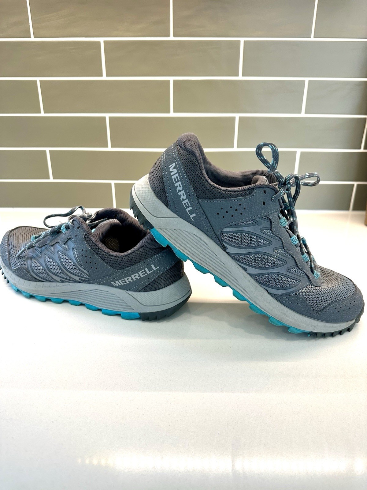 Scarpe da trekking Merrell Wildwood da donna taglia 11 grigie trail running J066894