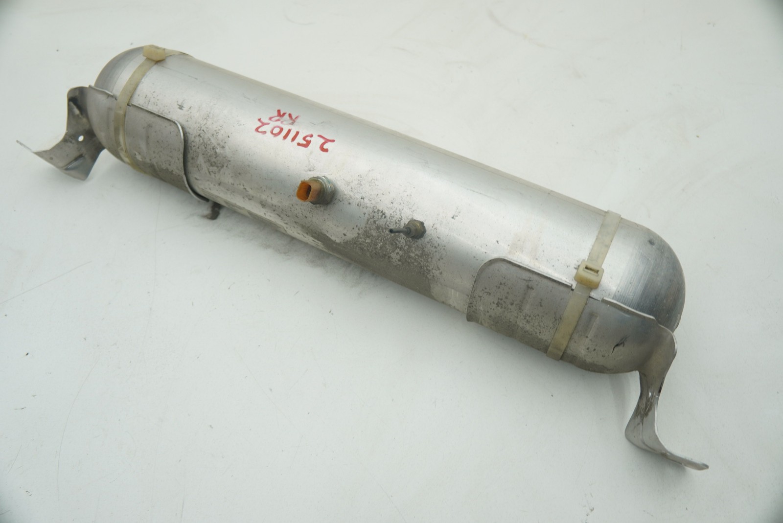 Air Suspension Pressure Accumulator Tank 37206782228 Rolls Royce Ghost Series I