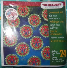 The Beadery beaded green red wreath Christmas tree ornament kit NIP makes 24 bow