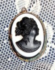VTG/Antique White and Black Cameo Pendant, set in Gold plated frame — photo 9