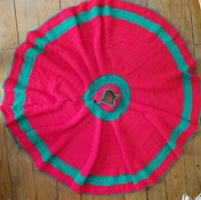 Kitsch Christmas Tree Skirt Yarn Crochet Cottagecore Retro 48x27