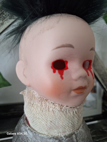 Haunted Porcelain Dolls Head Night Light. Gothic decor. Hauntedsoulsartdolls - Picture 8 of 22