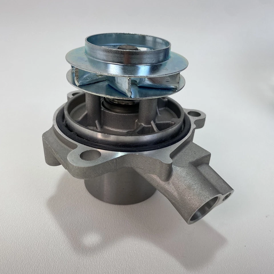 Bomba de agua MEYLE 1132200029 VW AUDI SEAT SKODA. Hecho en Alemania Foto 2 de 4