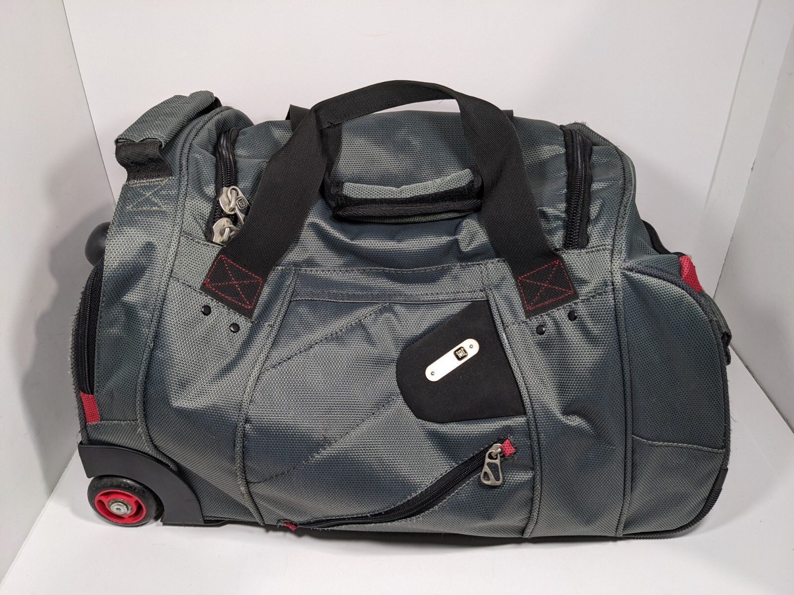 Duffle Bag Retractable Handle 2-wheels Travel Bag 22" Length