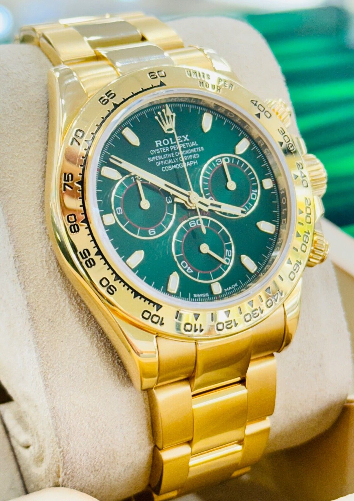 Rolex Daytona Green Dial 116508 18k Yellow Gold “John mayer” Cosmograph B/PAPER - Image 4