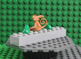 Lego Star Wars Salacious B Crumb Minifigure + 3 Frogs From Jabba's Palace 9516