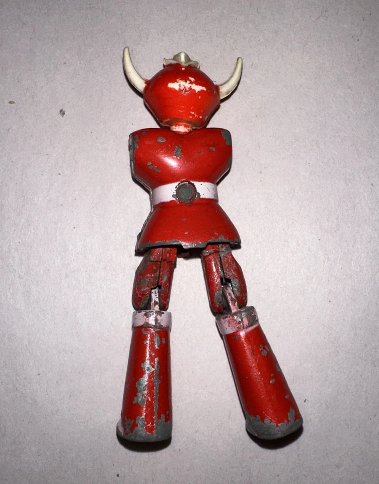 Figura diecast vintage AHI Star Fleet Robot Defender 1977 piezas de juguete de metal rojo Foto 4 de 4
