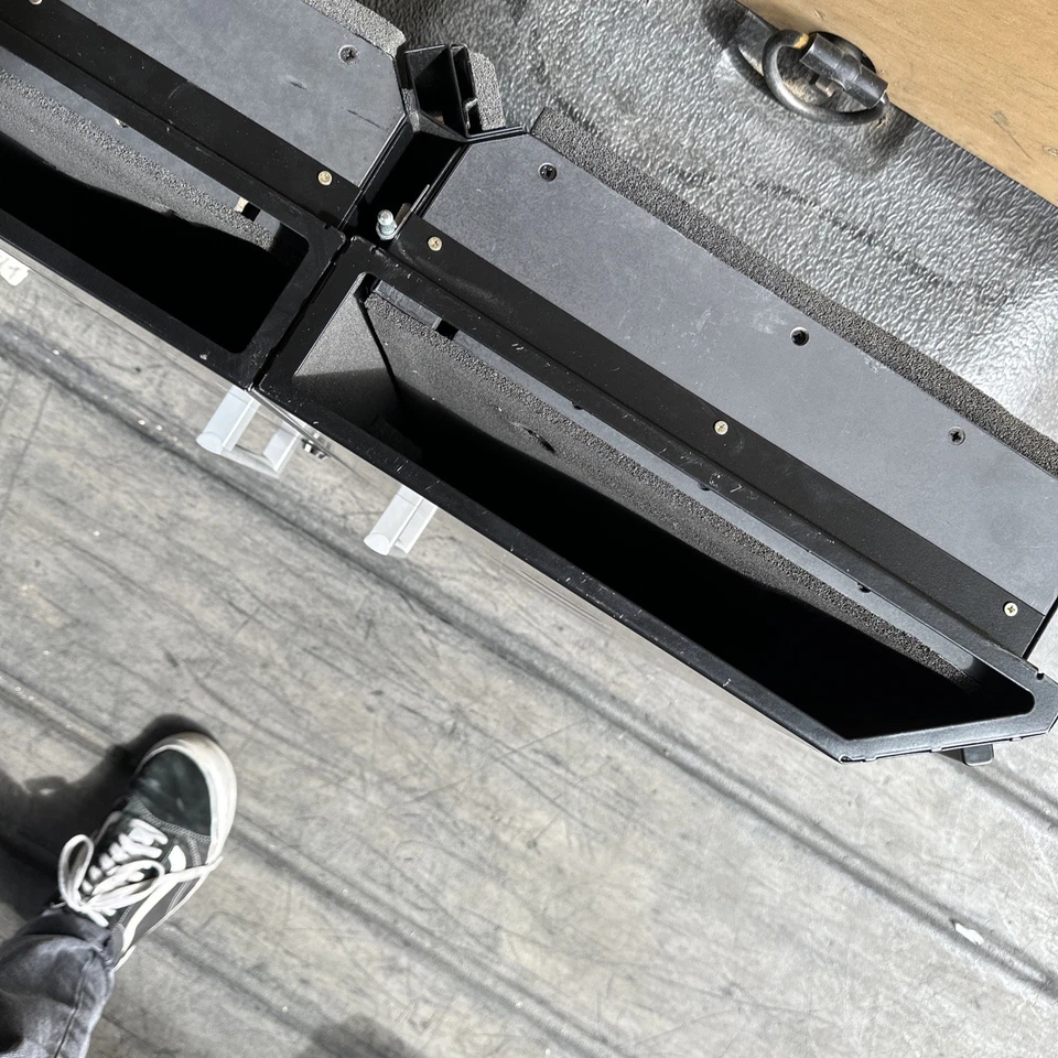 Ucoustic soundproof server rack doors with fans - Image 3 of 4