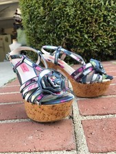 BETSY JOHNSON NWOB Floral Platform Sandal with Floral Appliqu Women's Size 7
