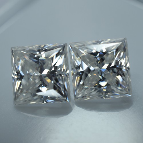 Moissanite Pair Gemstone CERTIFIED 5.5x5.5 MM VVS1 D Color Square Shape 2 Pcs - Picture 3 of 11