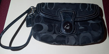 Vtg Coach Legacy Signature Black Jacquard Turn Lock Zip Wristlet Clutch Wallet