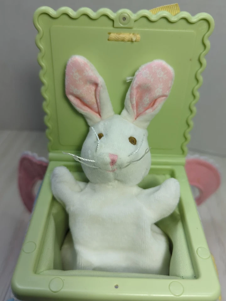 Amy Coe Bebé ABCD Peluche Jack in the Box Conejo Curva de Aprendizaje Juguete Sonajero Foto 4 de 4