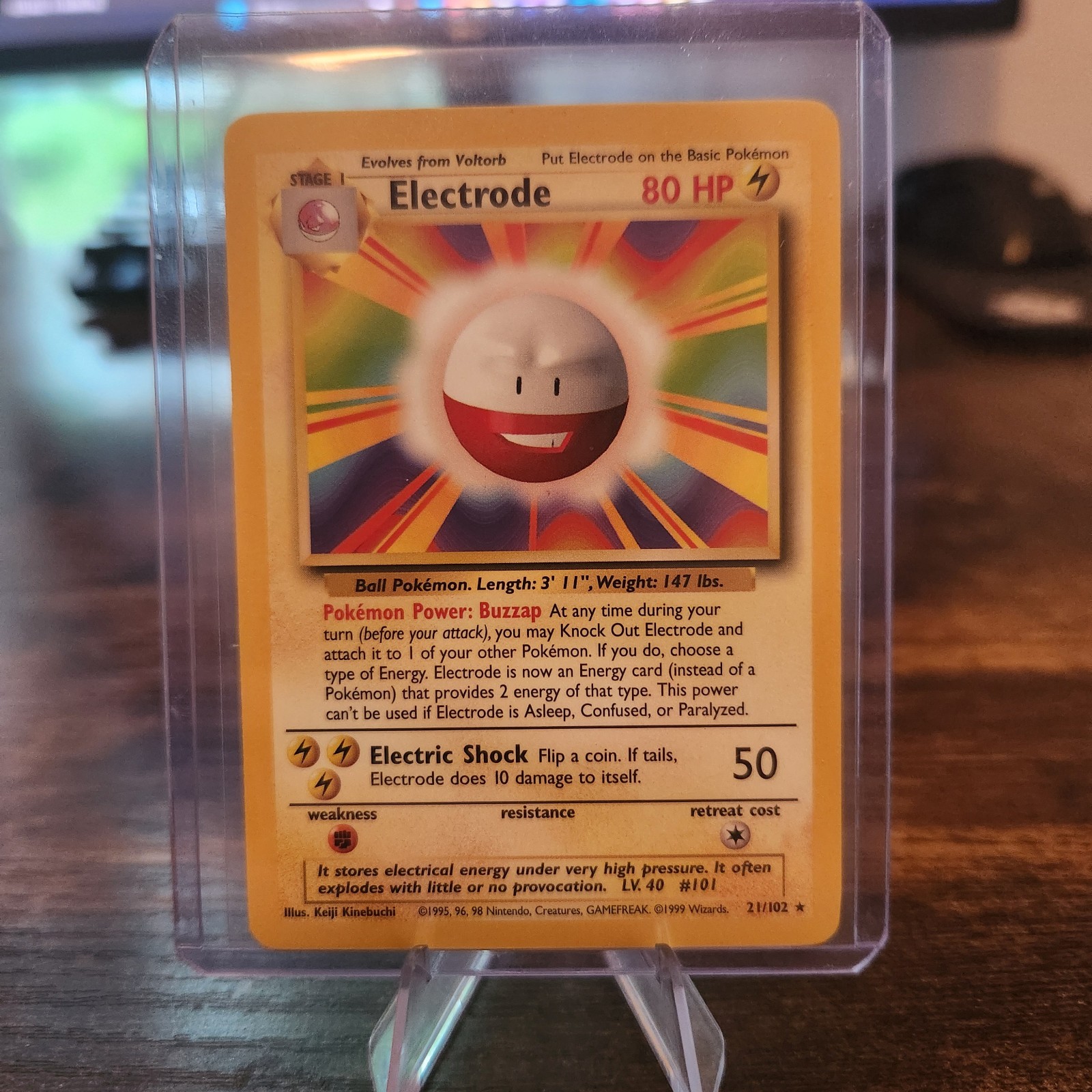 Electrode Non Holo 21/102 Base Set Vintage Pokemon Card - Excellent Condition