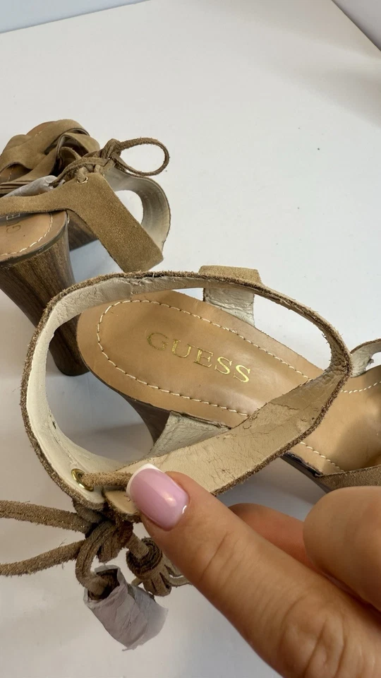 Sandalias Guess para mujer de gamuza con plataforma talla 10M marrón con cordones Foto 4 de 4