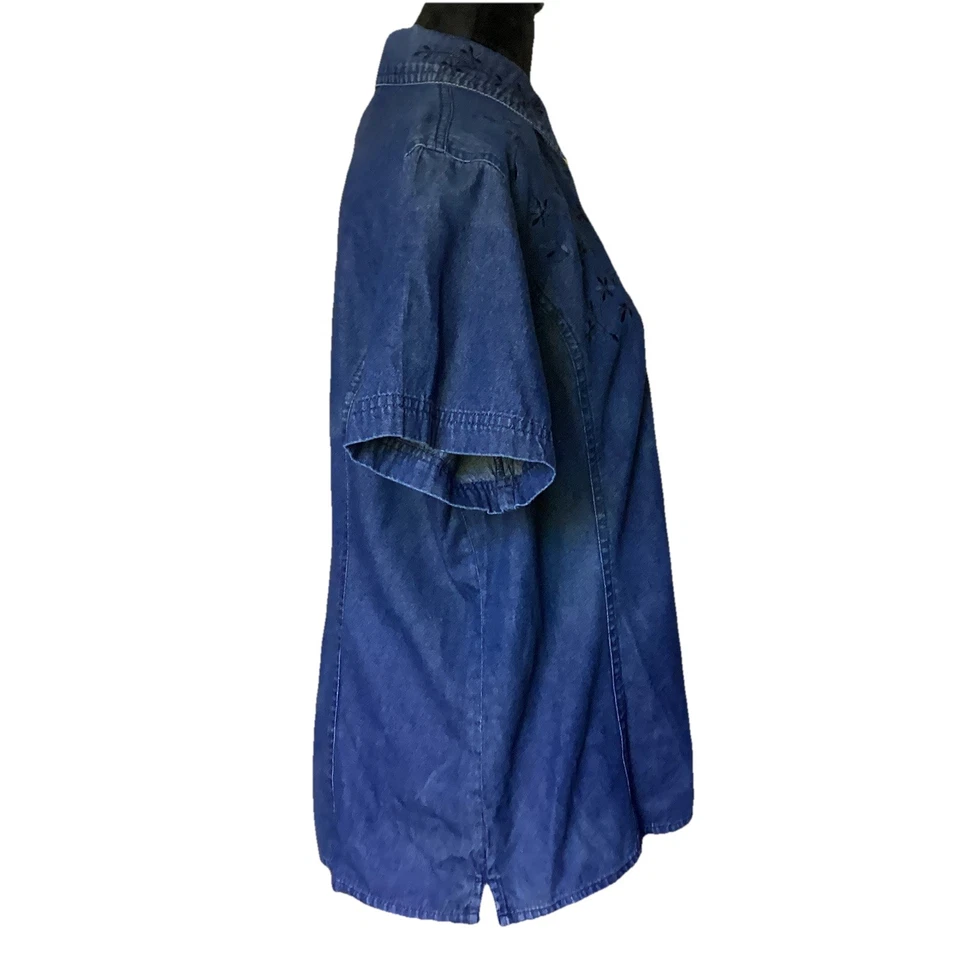 复古 Van Heusen 女式短袖牛仔纽扣衬衫刺绣花朵 LG — 第 3/4 张图片