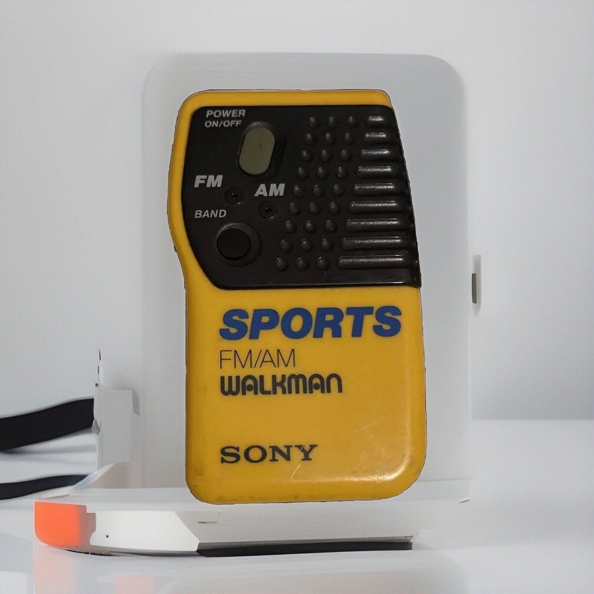 Sony Sport Walkman Model SRF-8 FM/AMBand Radio Yellow With
