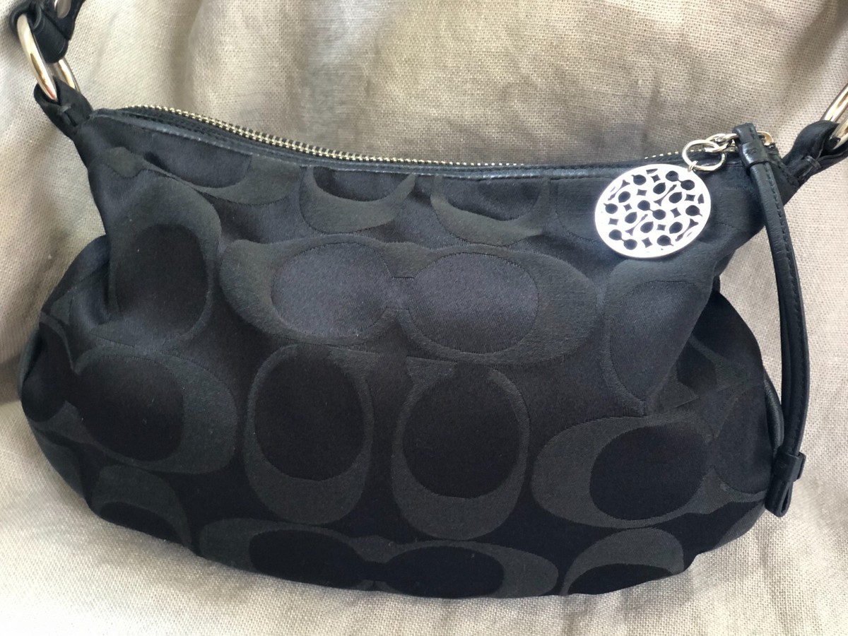 Coach No. B0967-13636 Signature Black Canvas/Leather Coach No. B0967-13636 Signature Black Canvas/Leather