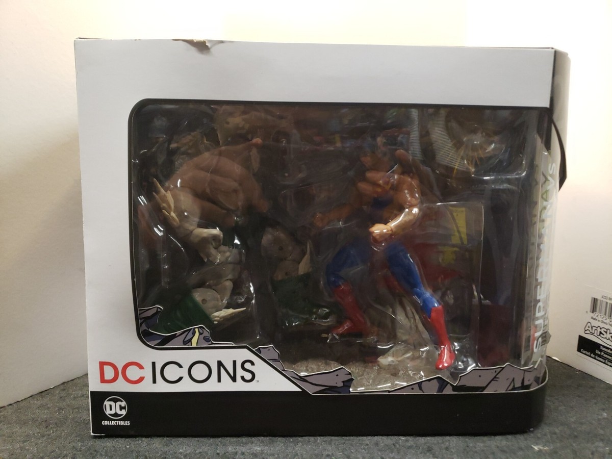 DC Collectibles ~ DEATH OF SUPERMAN DELUXE ACTION FIGURE SET