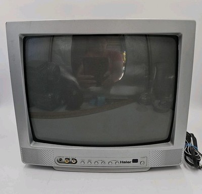 Haier HTR13 13'' CRT TV Retro Gaming A/V Component