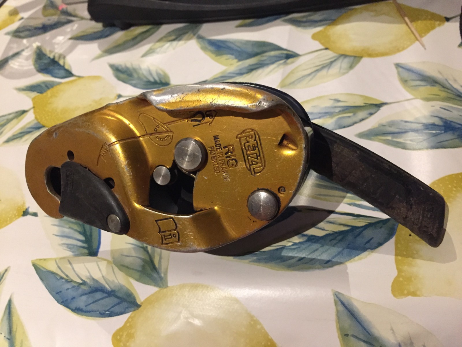 Plataforma Petzl Compacta Autofrenada Descendente Escalada Aborista Espeleología Escalada Aparejo