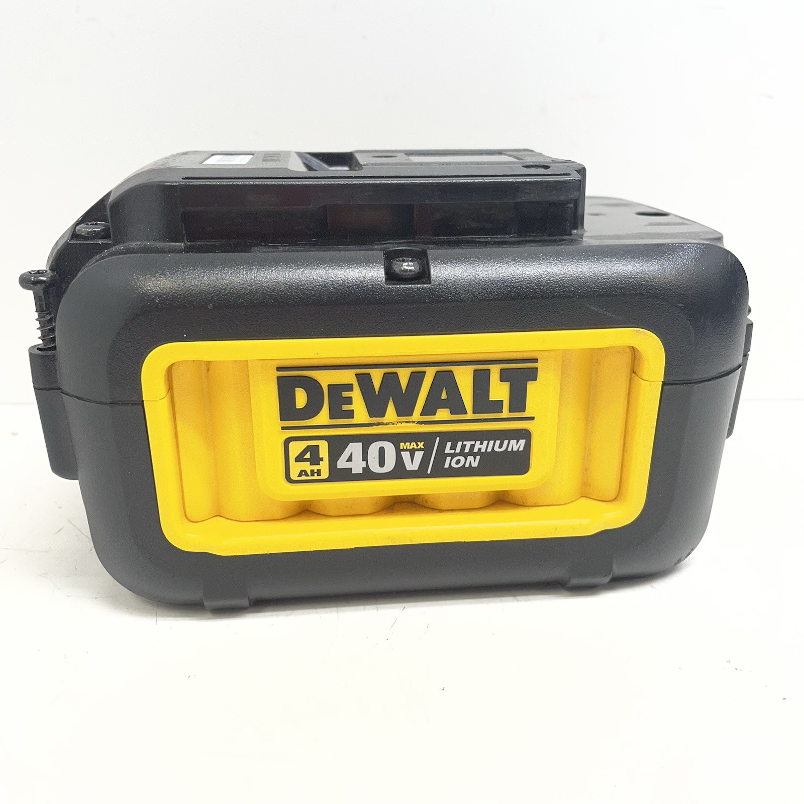 DEWALT DCB404 40V Lithium‑Ion 4Ah Battery