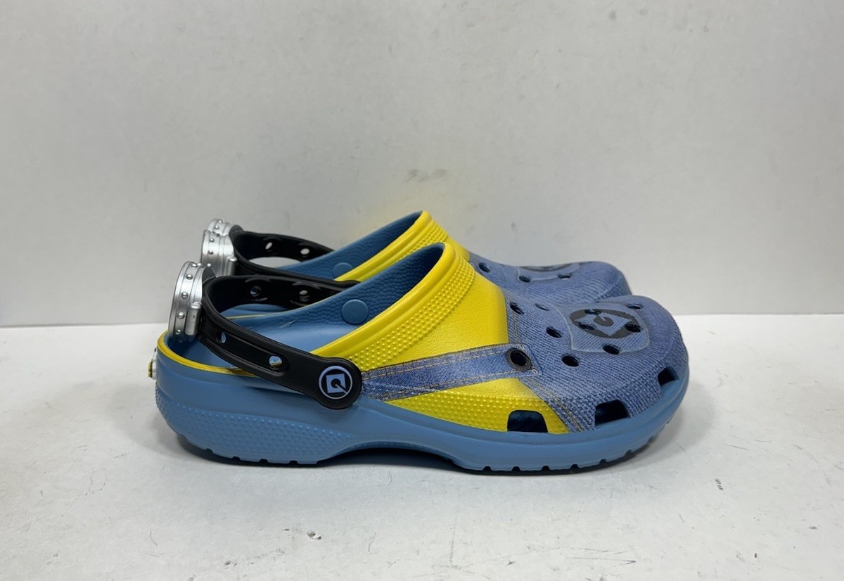 Crocs Minions Despicable Me Clog Mens Size 9 Shoes Slip On  display picture 2