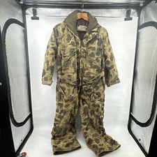 Vintage Cabelas Gore-Tex Thinsulate coveralls woodland camo Size Large (?) USA
