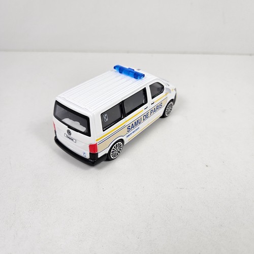1/43 Furgoneta Volkswagen T6 bus SAMU Paris ambulance ambulancia Burago - Imagen 3 de 5