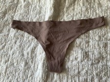 Vince Camuto Thong Nude L
