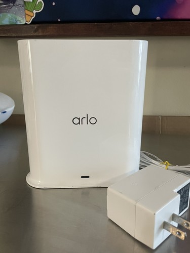 Netgear Arlo Ultra VMB4540 Smart Hub Base Station