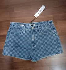 VIGOSS Women shorts High Rise Checkered print cut off Shorts size 28