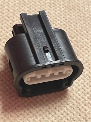 YAZAKI 2pcs . 4pins 1,5 USCAR SEALED conn assembly 7283-3392-30