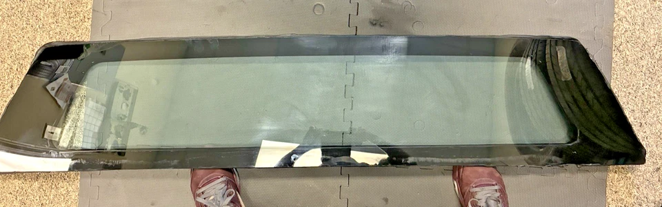 Vidrio parabrisas trasero Fleetwood Brougham Deville 1980-92 Foto 2 de 4
