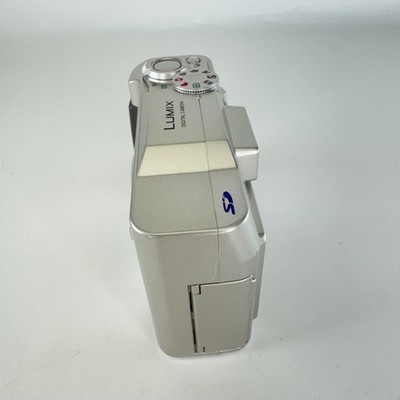 Vintage Panasonic Lumix DMC-LC33 Digital Camera 3.2MP 3X Optical