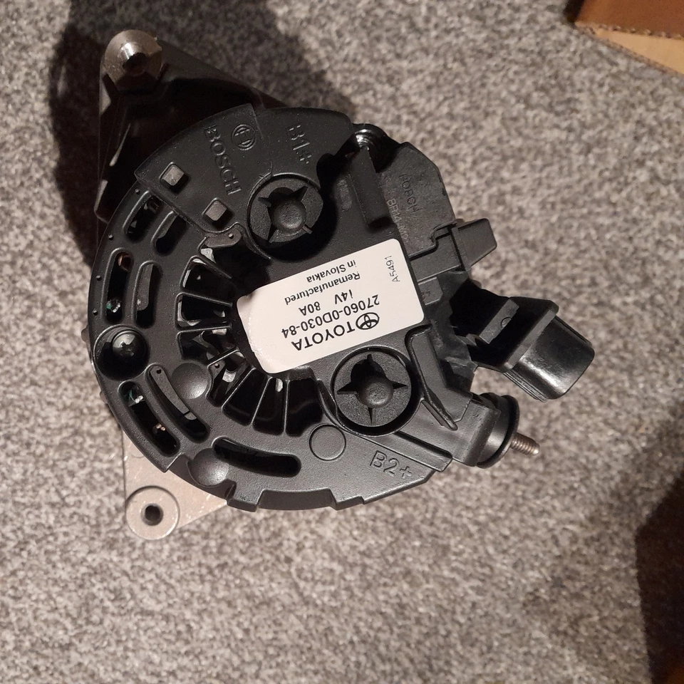 TOYOTA AVENSIS / COROLLA 1.4 1.6 1.8 VVTI ALTERNATOR 27060-0D020 27060-0D030 - Image 3 of 4