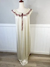 Tom Bezduda Nightgown Dress Gown Feminine Ruffle Lace Collar Lolita Sm Coquette