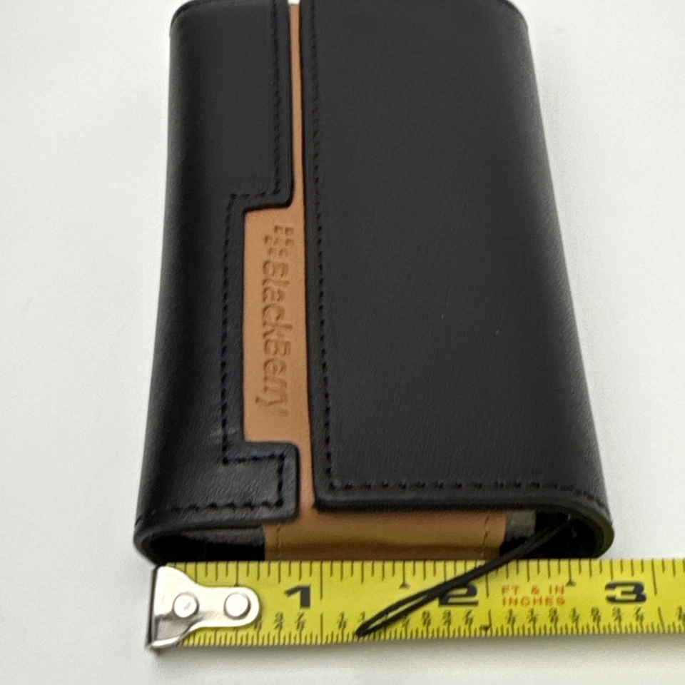 Original Blackberry Universal Pouch Sleeve Cover Black /Tan with Strap - Image 3 of 4