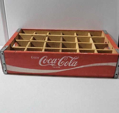 Vintage Coca Cola Red Wooden Crate 24 Bottle Crate Chattanooga