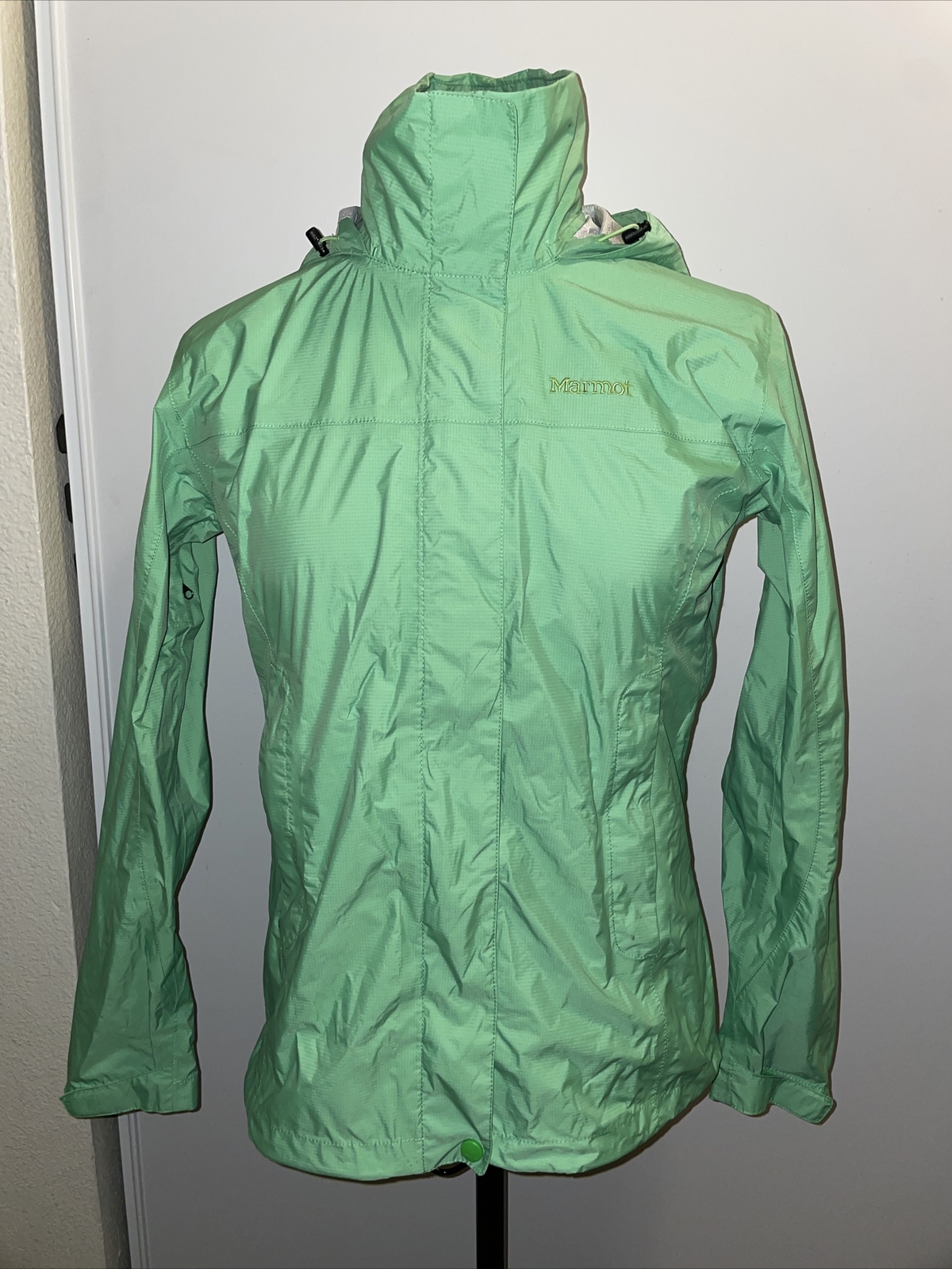 Marmot jacket women lightweight green 