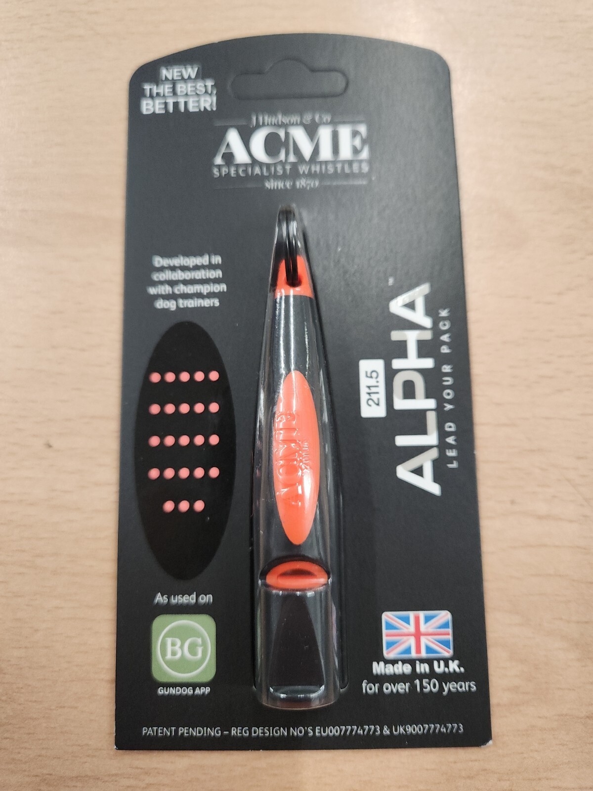 New Model Acme Alpha 211.5 Whistle, Gundog Training Black/Orange