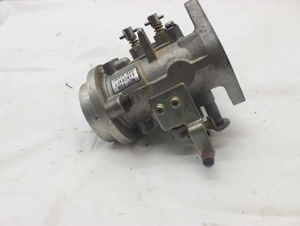 Conjunto de carburadores Kawasaki Jet Ski 550 carbohidratos 1983 Foto 4 de 4